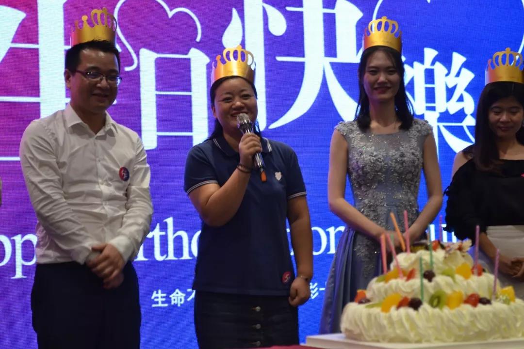 創(chuàng)綠家環(huán)保2018年中工作會議暨5周年慶典圓滿結(jié)束！